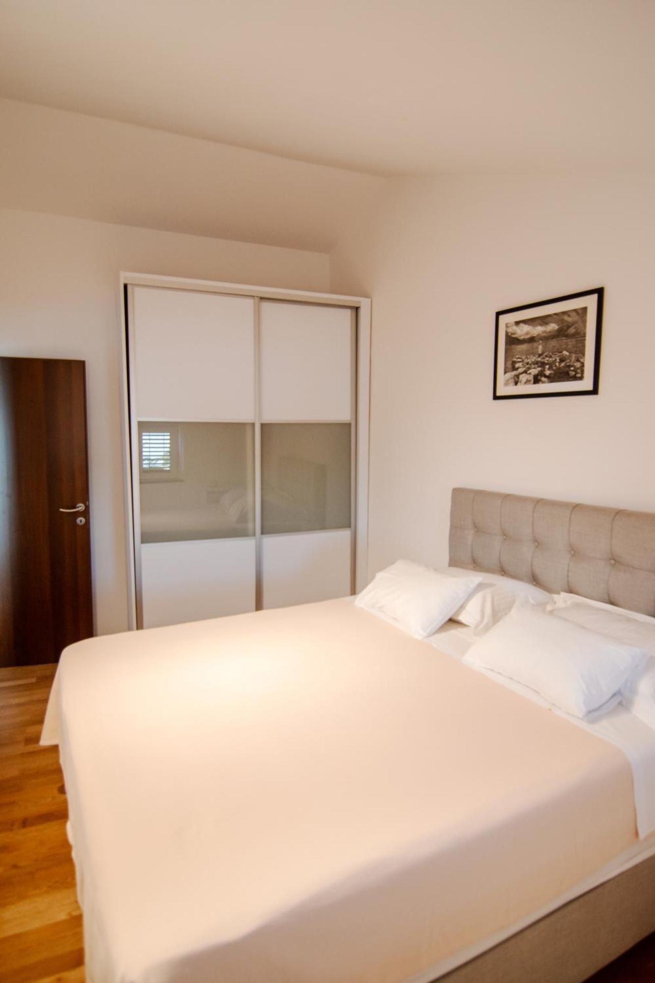 City Center Apartments 蒂瓦特 外观 照片